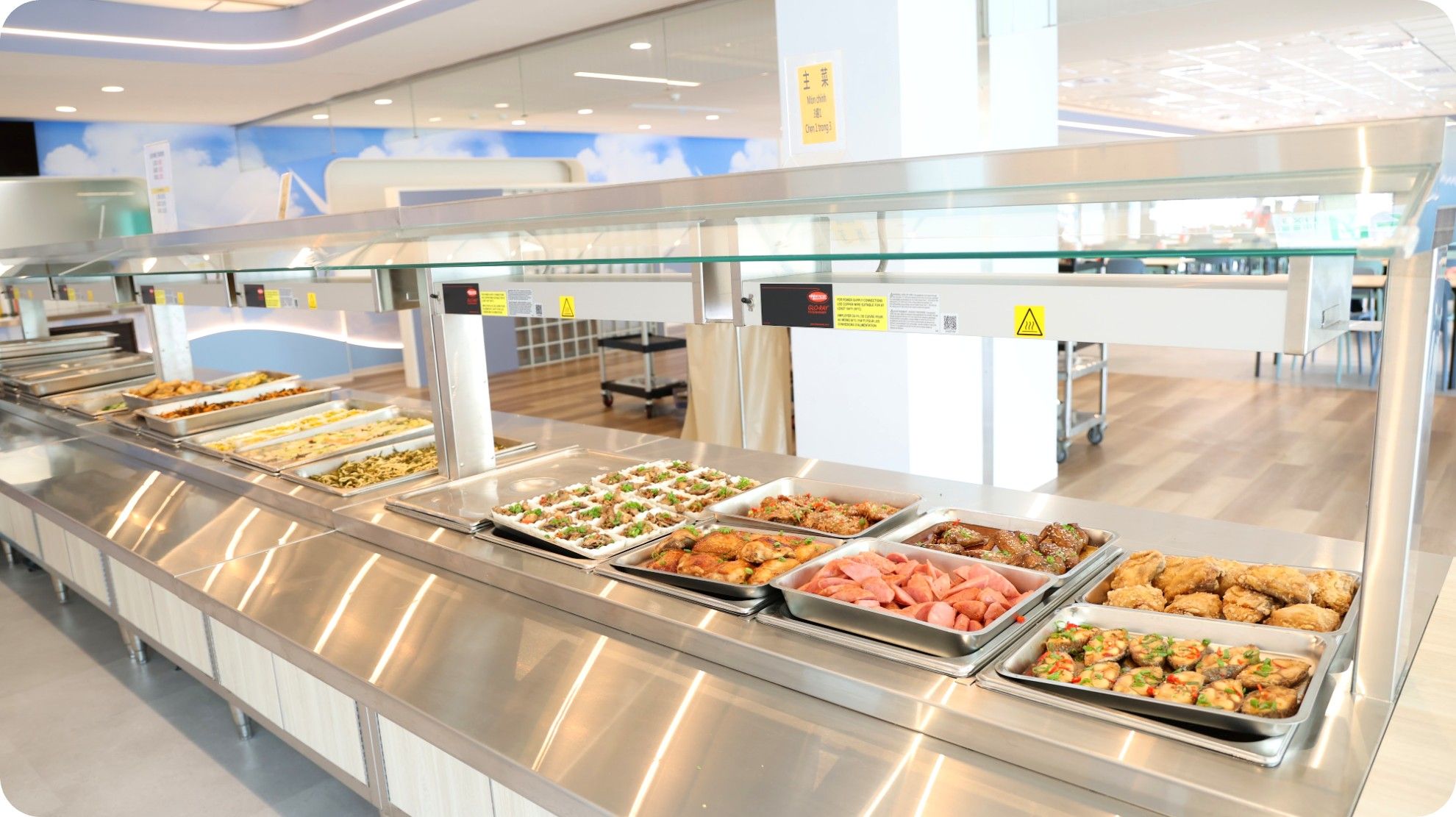Self-service counter and holding equipment at the staff restaurant